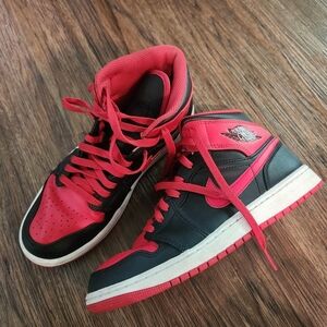 Nike Air Jordan 1 Mid